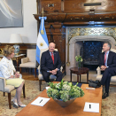 Kong Harald og Dronning Sonja med President Mauricio Macri og Argentinas førstedame, Juliana Awada i presidentpalasset i Buenos Aires. Handoutbilde fra Det kongelige hoff publisert 6. mars 2018. Bildet er kun til redaksjonell bruk - ikke for salg. Foto: Sven Gj. Gjeruldsen, Det kongelige hoff