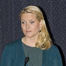 4 December: The Crown Princess gives a speech at the 60th anniversary of the Red Cross Visiting Service (Photo: Terje Bendiksby, Scanpix)