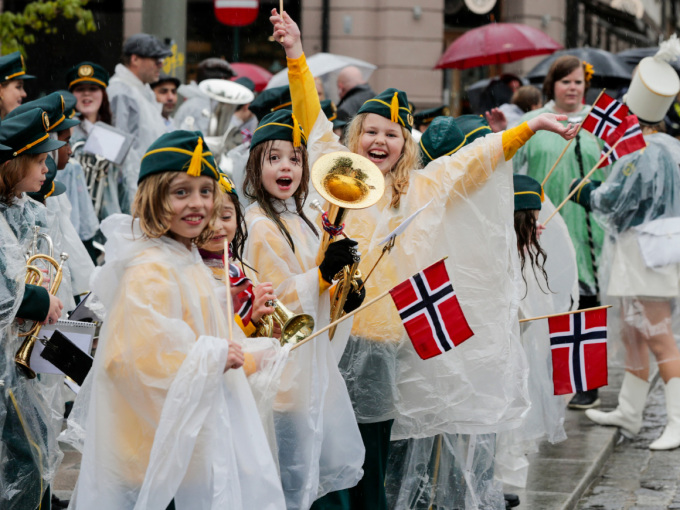 The Grünerløkka School marching band played at Birkelunden today, and was in place when the motorcade passed through the Grünerløkka district. Photo: Berit Roald / NTB  