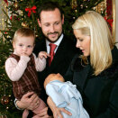 The Royal Family gathered at the Royal Palace for Christmas photos (Foto: Bjørn Sigurdsøn / Scanpix)