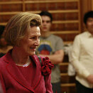 1 December: Queen Sonja presents the Queen Sonja's School Award 2011 to Malakoff upper secondary school in Moss  (Photo: Heiko Junge, Scanpix)