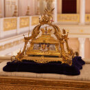 This shrine in gold, gems and enamel was a gift from &#147;The Corporation of the City of London&#148; to King Haakon and Queen Maud during their state visit to Great Britain November 1906. Published 12.01.2012. Handout picture from the Royal Court. For editorial use only, not for sale. Photo: Jan Haug / The Royal Court. Size 2362 x 1759 px and 752 Kb.