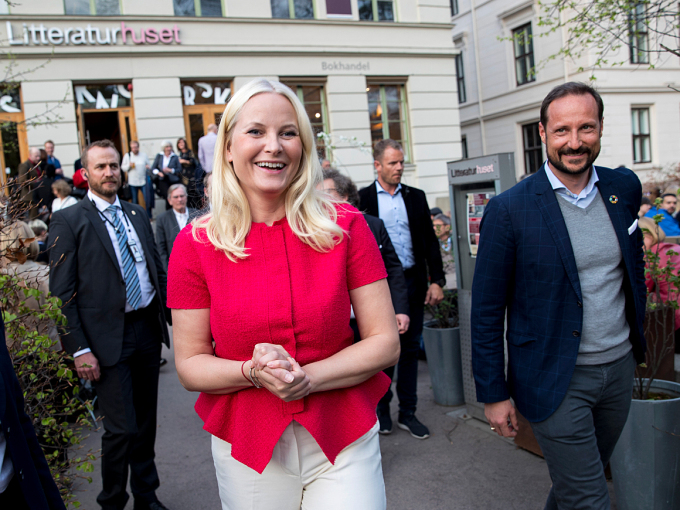 Crown Prince Haakon met The Crown Princess after the opening. Photo: Vidar Ruud / NTB scanpix