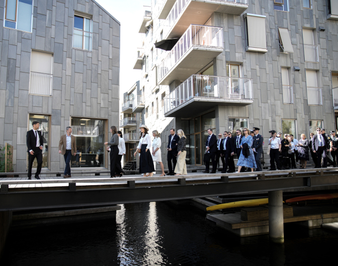 The housing project Vannkunsten from 2020 includes nine houses in three different sizes. The project has been awarded for its emphasis on sustainability and reuse, and seeks to join the city and the fjord together. Photo: Stian Lysberg Solum, NTB