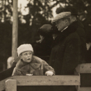 Crown Prince Olav on the stands in Holmenkollen for the first time. Eleven years later he was one of the participants. Photo: Herman Christian Neupert, the Royal Collections