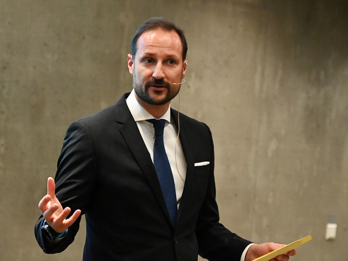 Crown Prince Haakon gave an introduction to today's topic: sustainable oceans. Photo: Sven Gj. Gjeruldsen, Det kongelige hoff