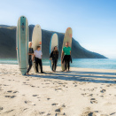 Surfing in Hoddevik. Handout picture from the Royal Court published 07.102017. For editorial use only, not for sale. Foto: Fjordlapse Photography, Det kongelige hoff.