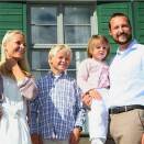 The Crown Prince and Crown Princess' family at Skaugum, September 2007 (Photo: Bjørn Sigurdsøn, Scanpix)