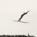 Kronprins Olav hoppet 38 meter i Holmenkollen, 1923. Foto: Dronning Maud, De kongelige samlinger