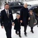 25 December: The King and Queen attend Christmas service in Holmenkollen Chapel (Photo: Lise Åserud / NTB scanpix)