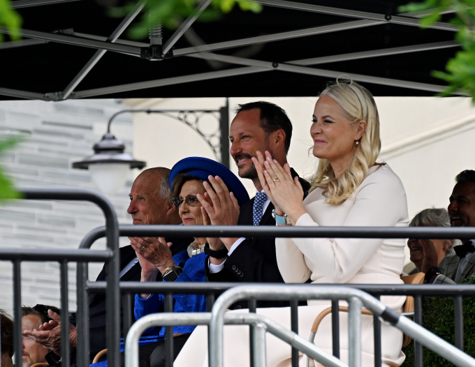 The King, the Queen, the Crown Prince and the Crown Princess all attended the opening ceremony at the Museum Square in front of the new National Museum in Oslo. Photo: Sven Gj. Gjeruldsen, The Royal Court.