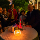 The King and Queen had the opportunity to meet several of the Norwegians who have settled in the Shanghai area along with their families. Photo: Tim Haukenes