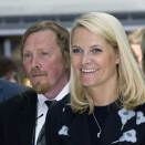 8 June: The Crown Princess visits the exhibiotion of the design students of Høgskolen i Akaershus (Foto: Bjørn Sigurdsøn, Scanpix)