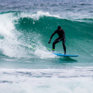 Crow Prince Haakon surfing off Sunnmøre. Handout picture from the Royal Court published 07.102017. For editorial use only, not for sale. Foto: Fjordlapse Photography, Det kongelige hoff.