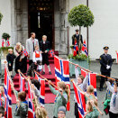 The Children's Parade in Asker outside Skaugum Estate (Photo: Fredrik Varfjell / NTB scanpix)