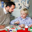 Christmas workshop 2006 (Photo: Lise Åserud, Scanpix)