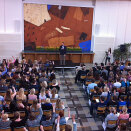 30 March: Crown Prince Haakon attends Dignity Day at Skeisvang Upper Secondary School in Haugesund (Photo: Global Dignity Norge)