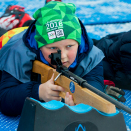  Prins Sverre Magnus prøver skiskyting. Foto: Vegard Wivestad Grøtt / NTB scanpix