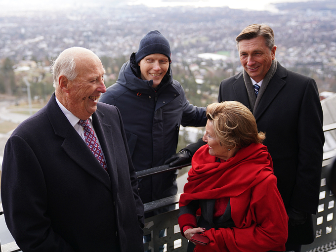 The guests had an experienced guide in Bjørn Einar Romøren in Holmenkollen. Photo: Sara Svanemyr, the Royal Court