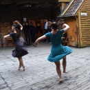 Langs Bryggen i Bergen. Foto: Sven Gj. Gjeruldsen, Det kongelige hoff