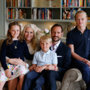 New pictures of the Crown Prince and Crown Princess were released on the occasion of them both celebrating their 40th birthday this summer  (Photo: Lise Åserud, Scanpix)