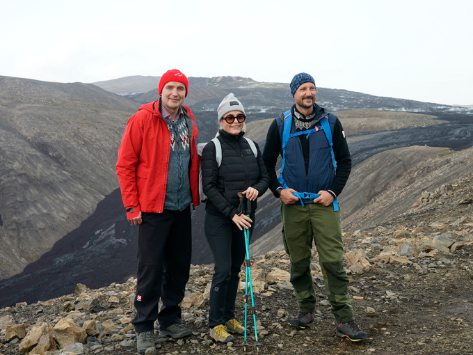 Crown Prince Haakon, President Guðni Th. Jóhannesson and guide Kristín Jónssdóttir. Photo: Eythor Arnason / NTB