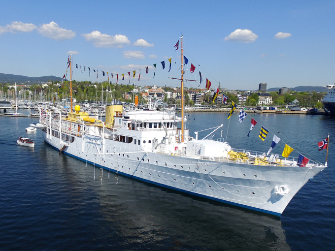 The Norwegian Royal Yacht Norge takes guests on a short cruise of the skerries outside of Oslo. Photo: Ivar Ekseth / NTB Scanpix 