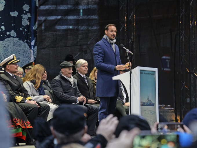 Crown Prince Haakon speaking at Tromsø Harbour. Photo: Rune Stoltz Bertinussen / NTB scanpix 