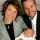 Princess Märtha Louise and Ari Behn with their three days old daughter, Maud Angelica. Photo: Knut Falch / Scanpix. 