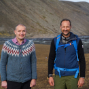 Kronprins Haakon besøkte Island 12. til 14. oktober 2022. Islands president Guðni Thorlacius Jóhannesson inviterte Kronprinsen på en vandretur til det nyeste vulkanområdet på Island, Fagradalsfjall bare 40 kilometer fra hovedstaden Reykjavik. Bildene er kun til redaksjonell bruk - ikke for salg, og kan benyttes fritt mot kreditering. Foto: Liv Anette Luane, Det kongelige hoff