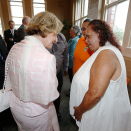 The king and Queen spoke with representatives of the Aboriginal and Torres Strait Islander peoples about their current situation in Sydney. Photo: Lise Åserud, NTB scanpix.