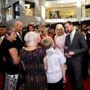 Many from the Norwegian community in Kuala Lumpur came to the exhibition opening (Photo: Gorm Kallestad / Scanpix)