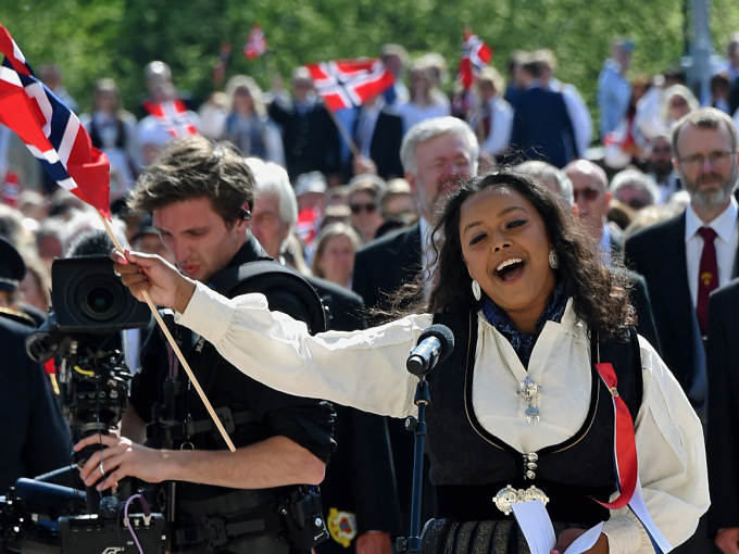 Deputy Mayor Kamzy Gunaratnam heads the Oslo 17 May Committee. Photo: Sven Gj. Gjeruldsen, the Royal Court