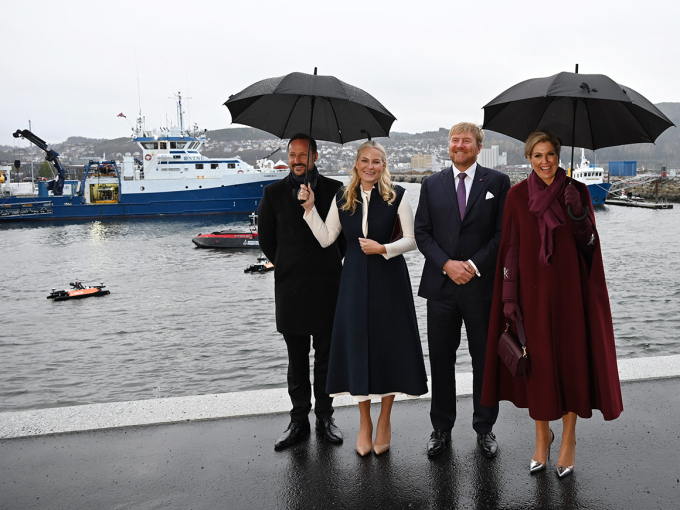 On the way to meetings with developers of maritime technology. In the background: RV Gunnerus. Photo: Sven Gj. Gjeruldsen, The Royal Court