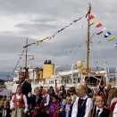 Many have gathered in the harbour (Photo: Ned Alley / NTB scanpix)