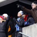 The Royal stands during the men's relay (Photo: Lise Åserud / Scanpix)