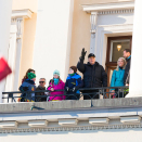 Kongefamilien kom ut på Slottsbalkongen. Foto: Berit Roald / NTB scanpix