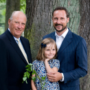 King Harald, Crown Prince Haakon and Princess Ingrid Alexandra, 28 August 2009. Hand out picture from The Royal Court. For editorial use only - not for sale. Photo: Morten Brun, The Royal Court